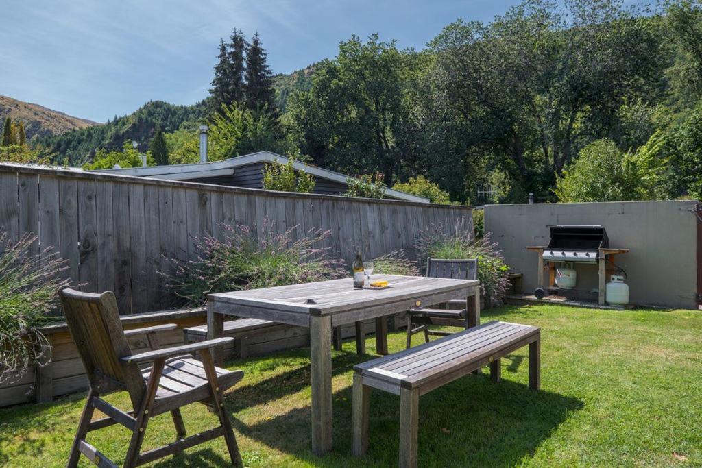 Lavender Country Cottage - Arrowtown Holiday Home Kültér fotó